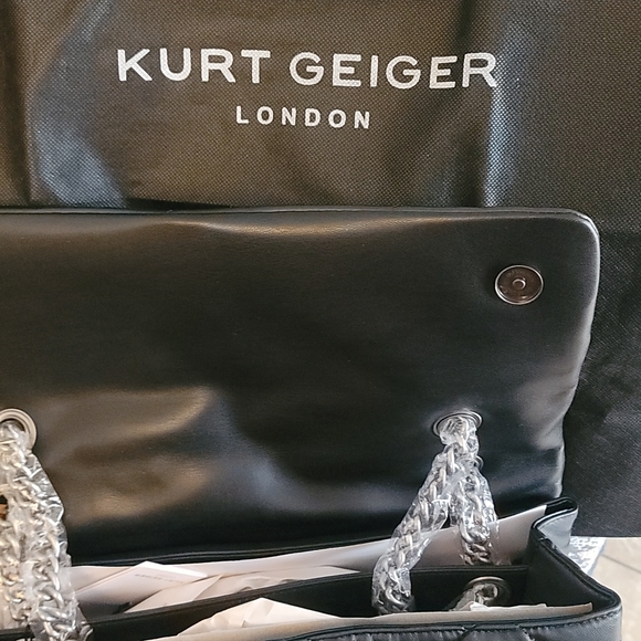 KURT GEIGER Kensington XXL Black Leather Crossbody Bag - Picture 10 of 16